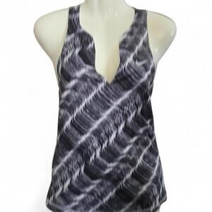 Nike Women's Black and White Patterned Racerback Active Tank Top‎